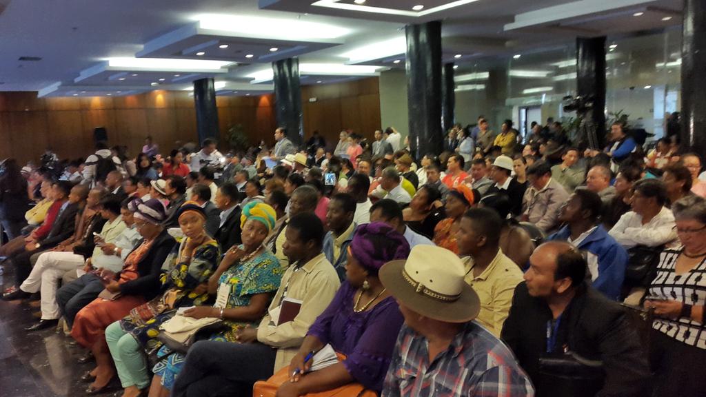 Gran acogida en Diálogo Nacional sobre #ConsultaPrelegislativa de #LeyDeTierras <a href="/AsambleaEcuador/">Asamblea Nacional</a> <a href="/GabrielaEsPais/">Gabriela Rivadeneira</a>