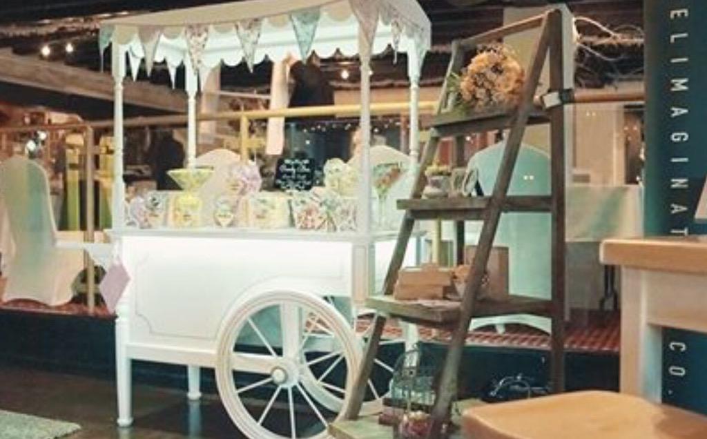 reelimagination's tweet photo. Autumn promotions now available. Free vintage sweetcart or pre wedding film when you book our cinematic film package http://t.co/UWew7AoG6p