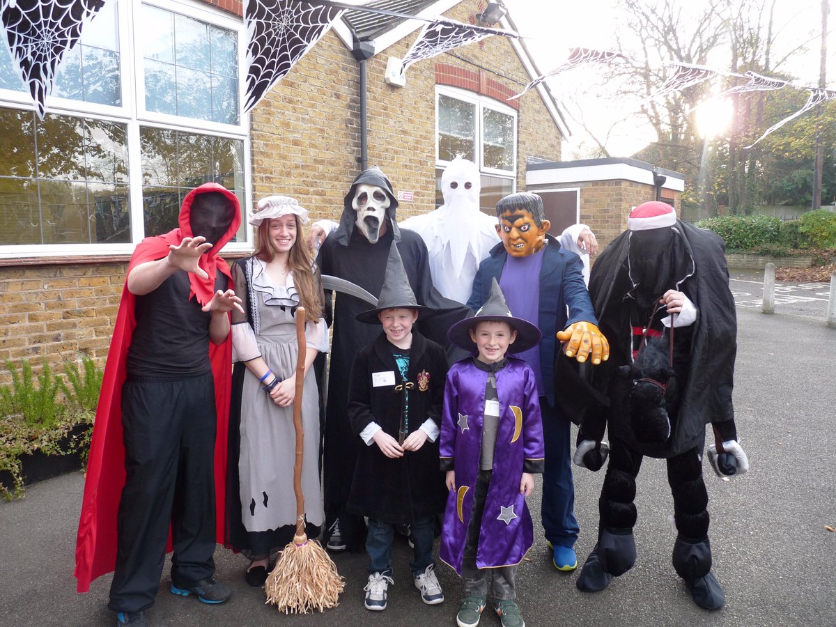 DownsendP's tweet photo. Our half term booking form is out with lots planned to celebrate Halloween including the tunnel of terror!!!! http://t.co/mdW3q7HVWo