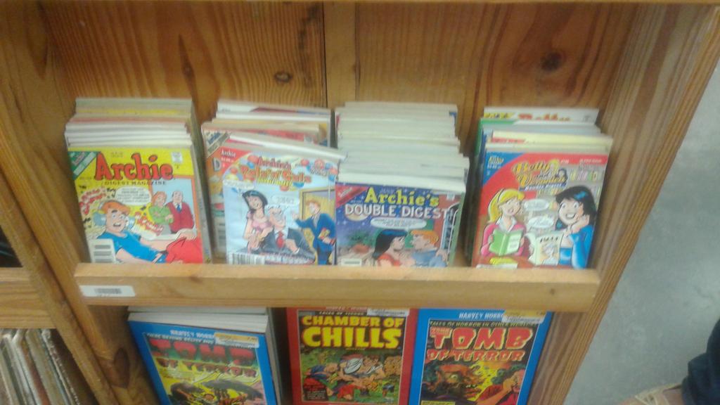 Winornera's tweet photo. I found stuff at Barnes and Noble http://t.co/CxOzDQ3bnh
