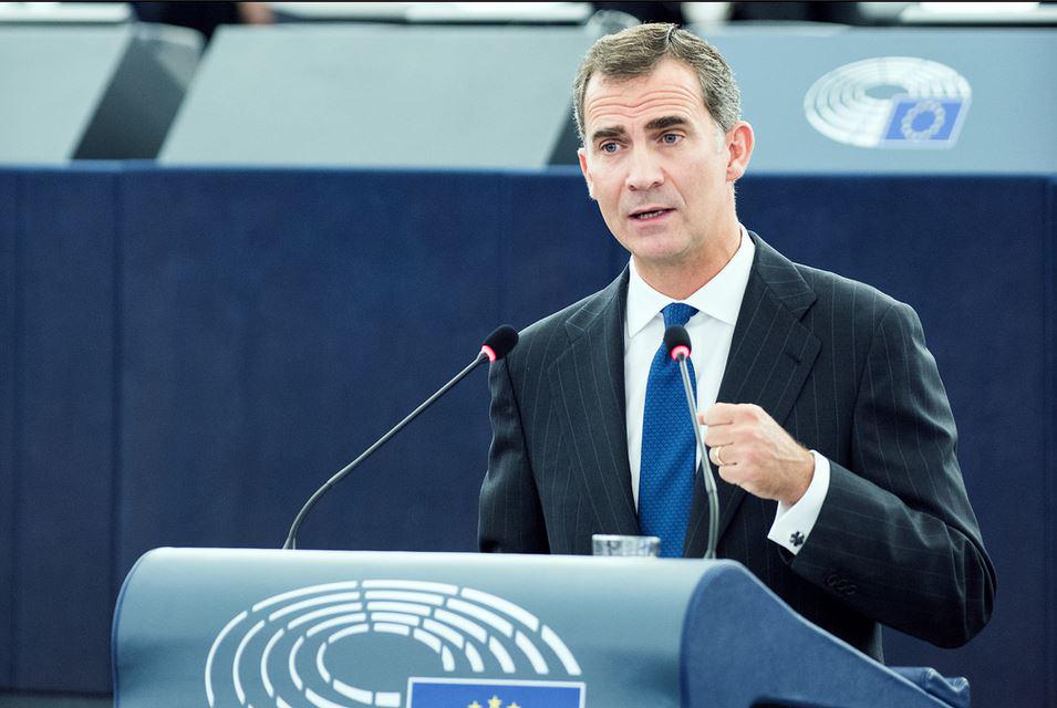 parlamentoUE's tweet photo. FelipeVI: #Europa puede contar con una #España unida y orgullosa de su diversidad http://t.co/eP8l6zJUPi #PlenoPE http://t.co/lLvBRxciO9