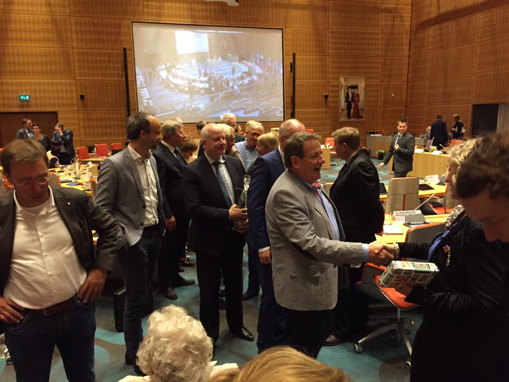 MartijnvdVeen's tweet photo. Gefeliciteerd! @alidarenkema http://t.co/IfzPZsqdsF
