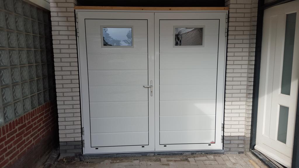 henstradeuren's tweet photo. Vandaag openslaande deuren geplaatst project surhuisterveen http://t.co/PtG4IUFRxP