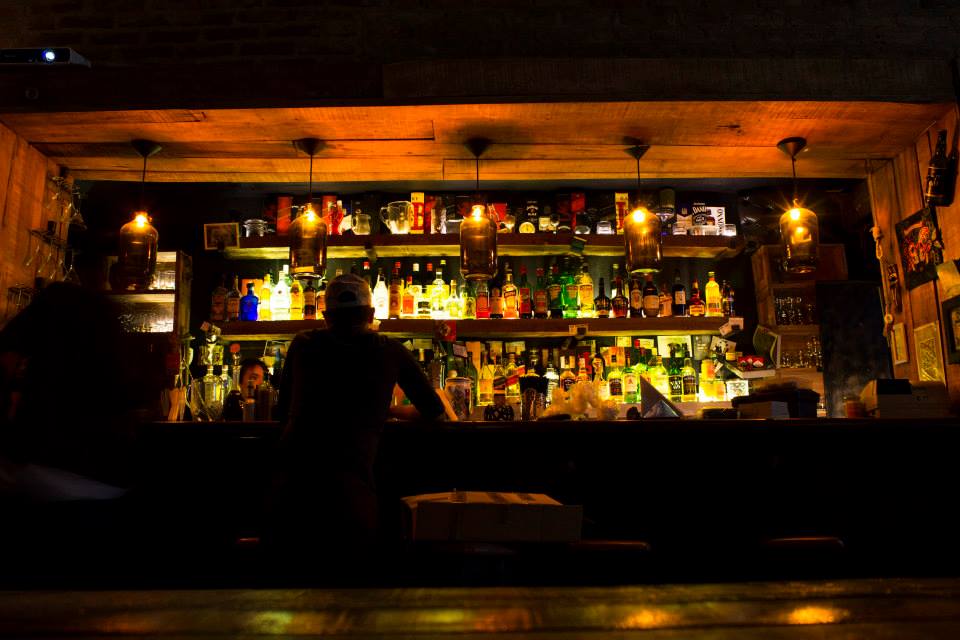 loqueva's tweet photo. HOY desde las 20 #BarsAndArts tragos, música y arte en 5 bares de Palermo | Imperdible http://t.co/FueFKLXYlV http://t.co/SioqBvFrmG