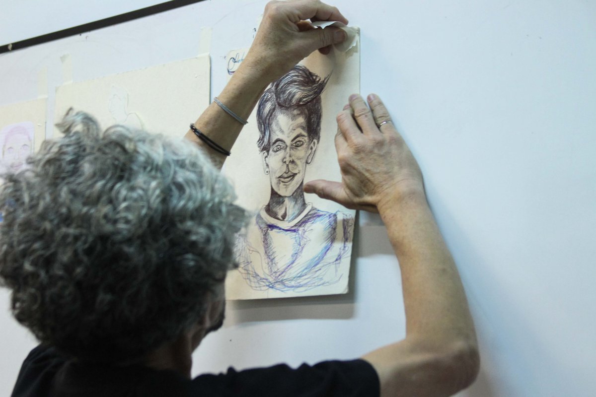 estoestodo_'s tweet photo. #FAAC2015 Taller de Creatividad con Antonio Caro en el marco del Festival de Arte de Acción de Cuenca, FAAC 2015. http://t.co/FPQRcDpGro