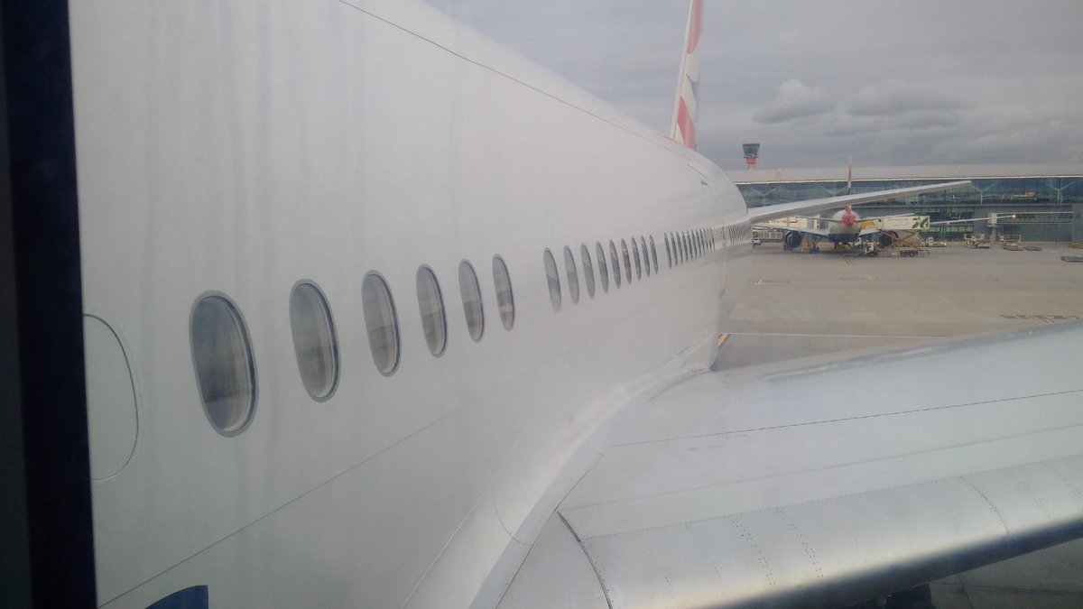 AndrewGrill's tweet photo. Boarded @british_airways #BA215 from #LHR to #BOS http://t.co/Je7AzZ2On5