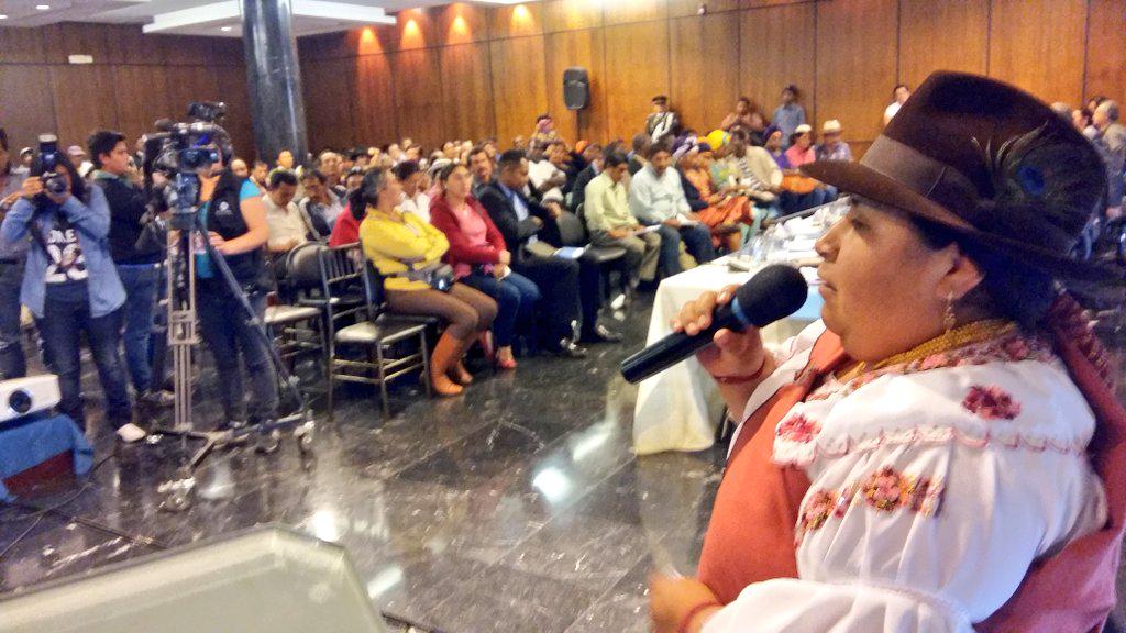 Delia Caguano #LeyDeTierras deb garantizar acceso a tierra, campesino sin tierra no puede producir <a href="/GabrielaEsPais/">Gabriela Rivadeneira</a>