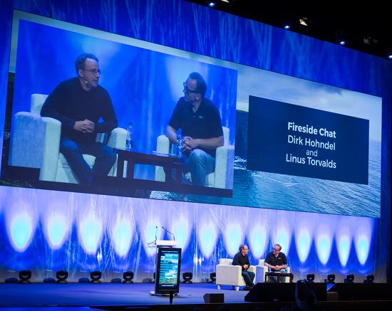 linuxfoundation's tweet image. Dirk Hohndel chats w/ Linus Torvalds on kernel security, containers &amp;amp; more bit.ly/1LioZY1 #LinuxCon