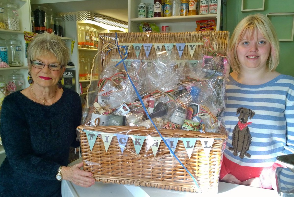 TotallyTickhill's tweet photo. Lisette's mum accepting the hamper on her behalf. Well done Lisette! #tickhillisgreat #totallylocally http://t.co/xtwqFPfgXG