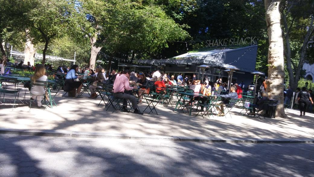 NFLPurpleOct's tweet photo. Sitting here @ park E. 23 St. Watching a line form around it @shakeshack Maybe they should call it the Crack Shack http://t.co/ZC3toPkTqS