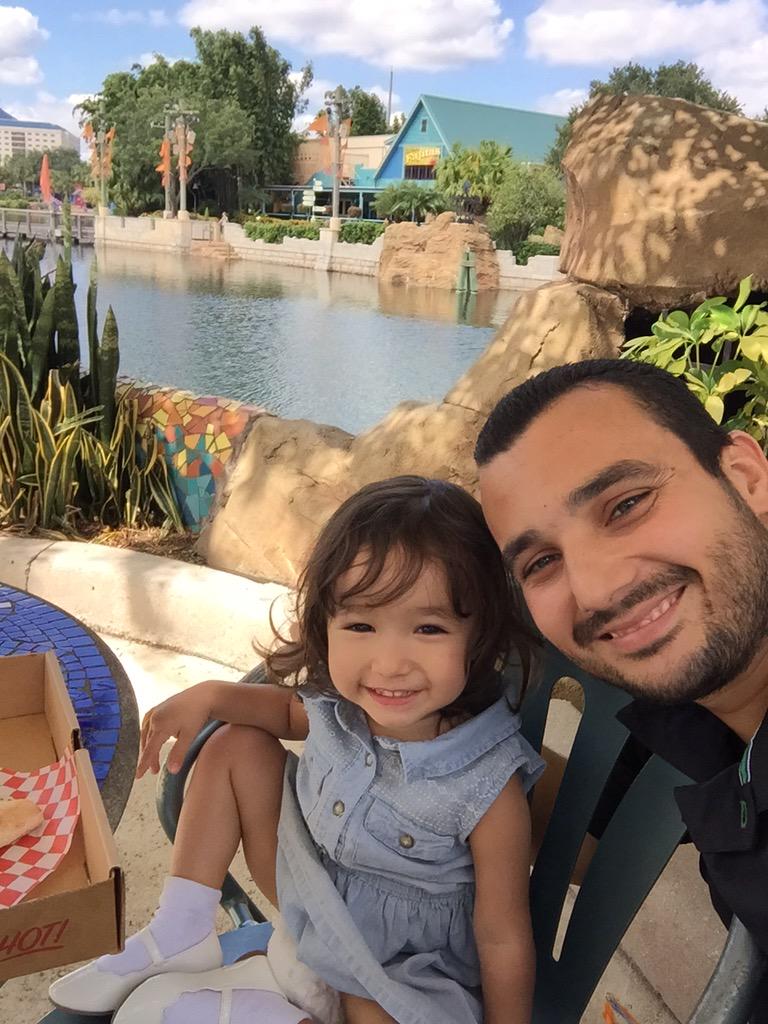 Mdelgado10M's tweet photo. Spending time with the princess at @SeaWorld. Love #daddydaughterday http://t.co/meeMCTxuhM