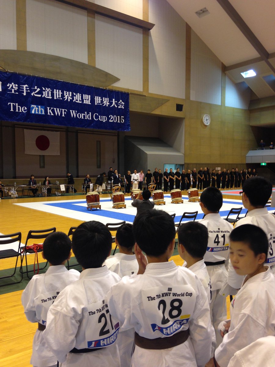 KWF_Ldn's tweet photo. The Japanese drums open the cup http://t.co/wkYzCBUihi
