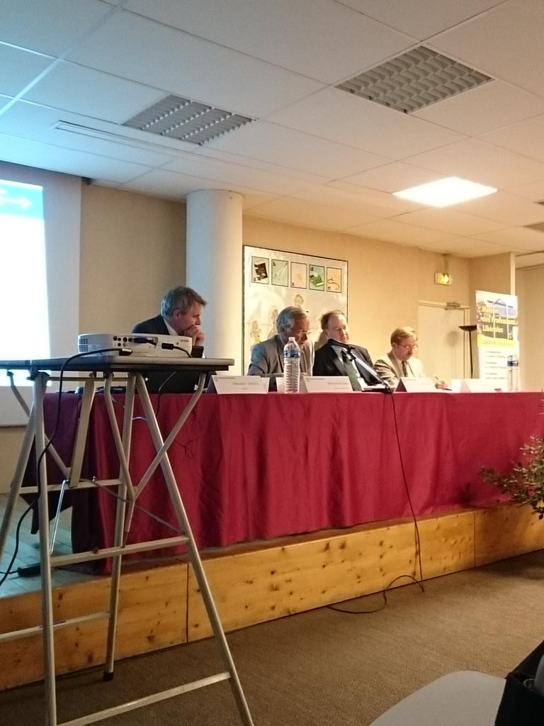 oriffmpl's tweet photo. " la Région Languedoc-Roussillon est la région la plus dynamique pour le secteur libéral " B.Delran cc @LaRegionLR http://t.co/Oh5ImR21MW