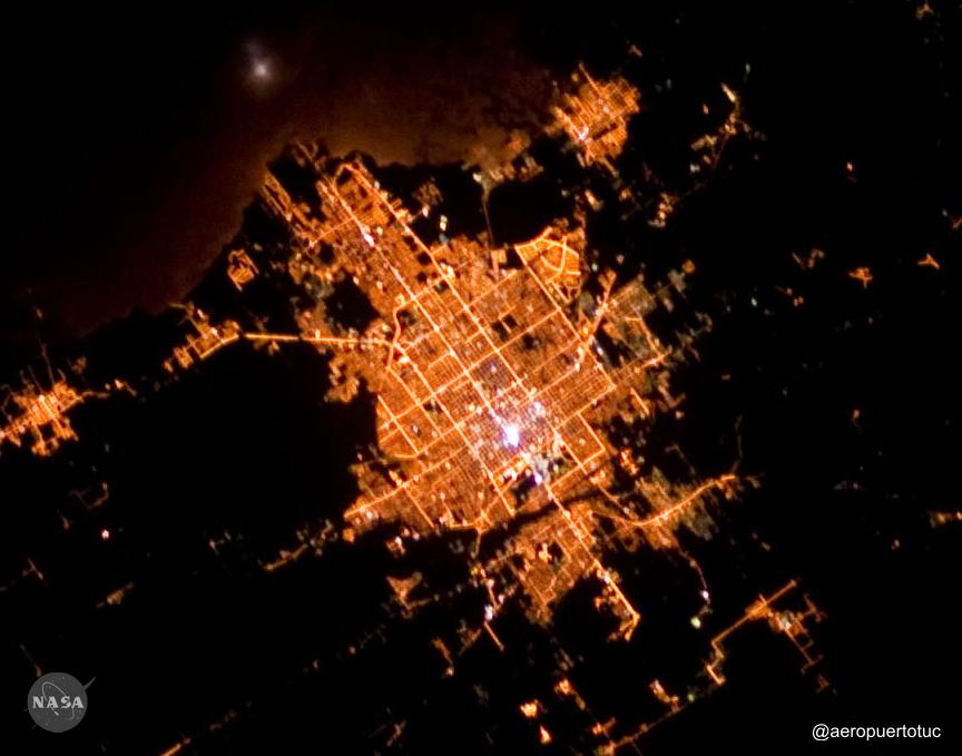 aeropuertotuc's tweet image. IMPRESIONANTE foto nocturna del Gran San Miguel de Tucumán tomada x un astronauta desde la Estación Espacial. INEDITA