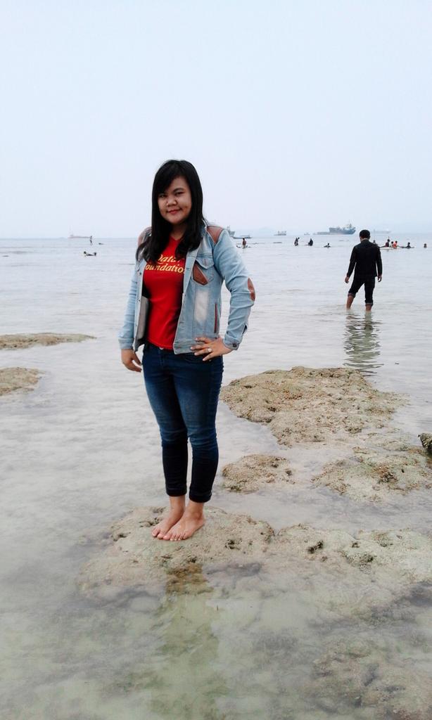 putrialbara's tweet image. 