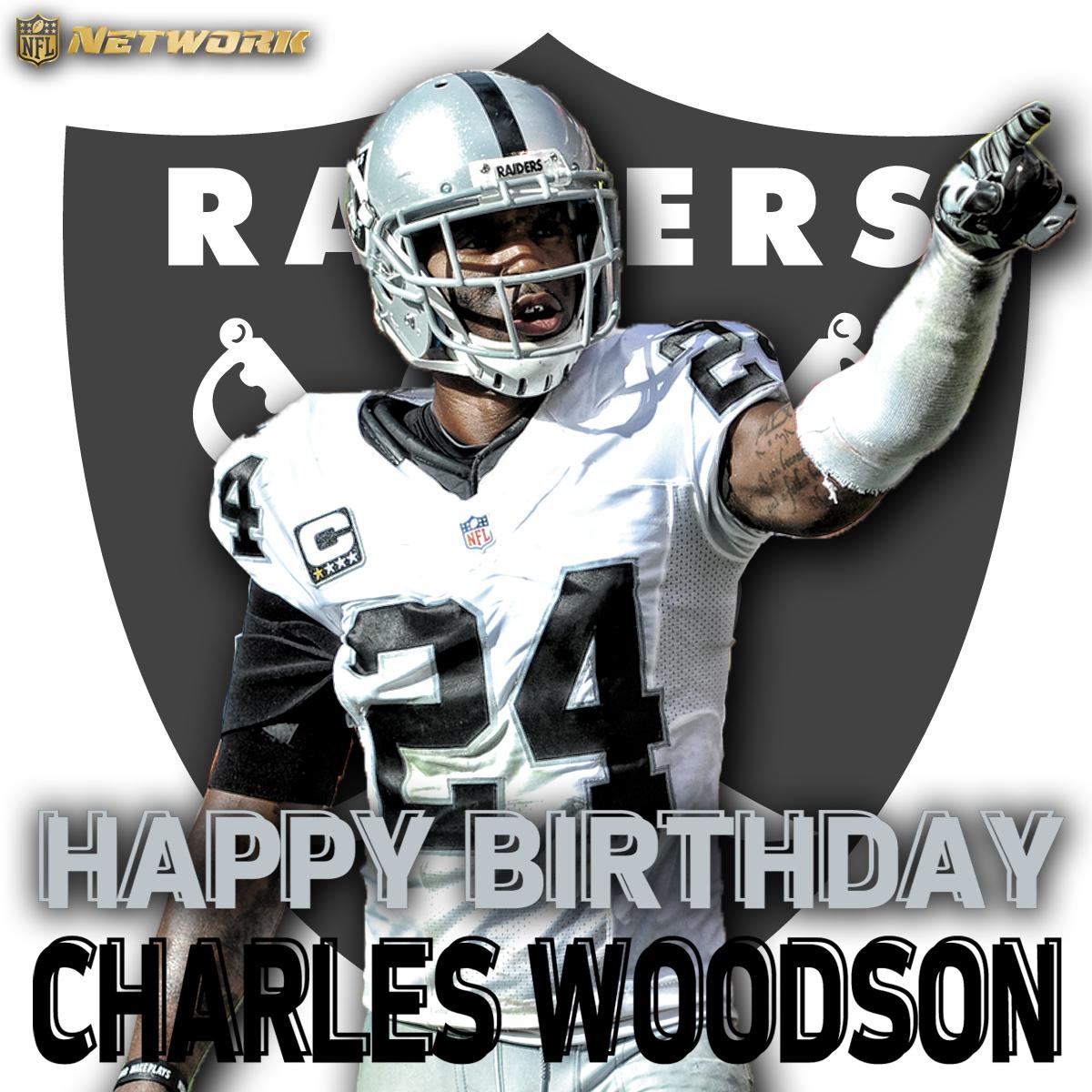 39 and still ball hawking.

Happy birthday, Charles Woodson! 