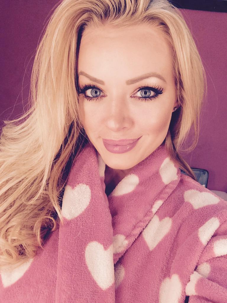 TW Pornstars - HANNAH CLAYDON. Twitter. Snuggling on my break, back for