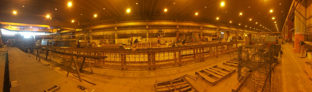 doriansteel's tweet photo. #armtec architectural side. typical Wednesday afternoon Winnipeg Ferrier http://t.co/p2yQ4Lm4ip
