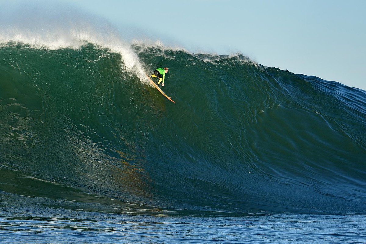 WatermansAS's tweet image. What's it like to be a Big Wave Surfer? @healeysurf will tell you: theplayerstribune.com/mark-healey-bi…