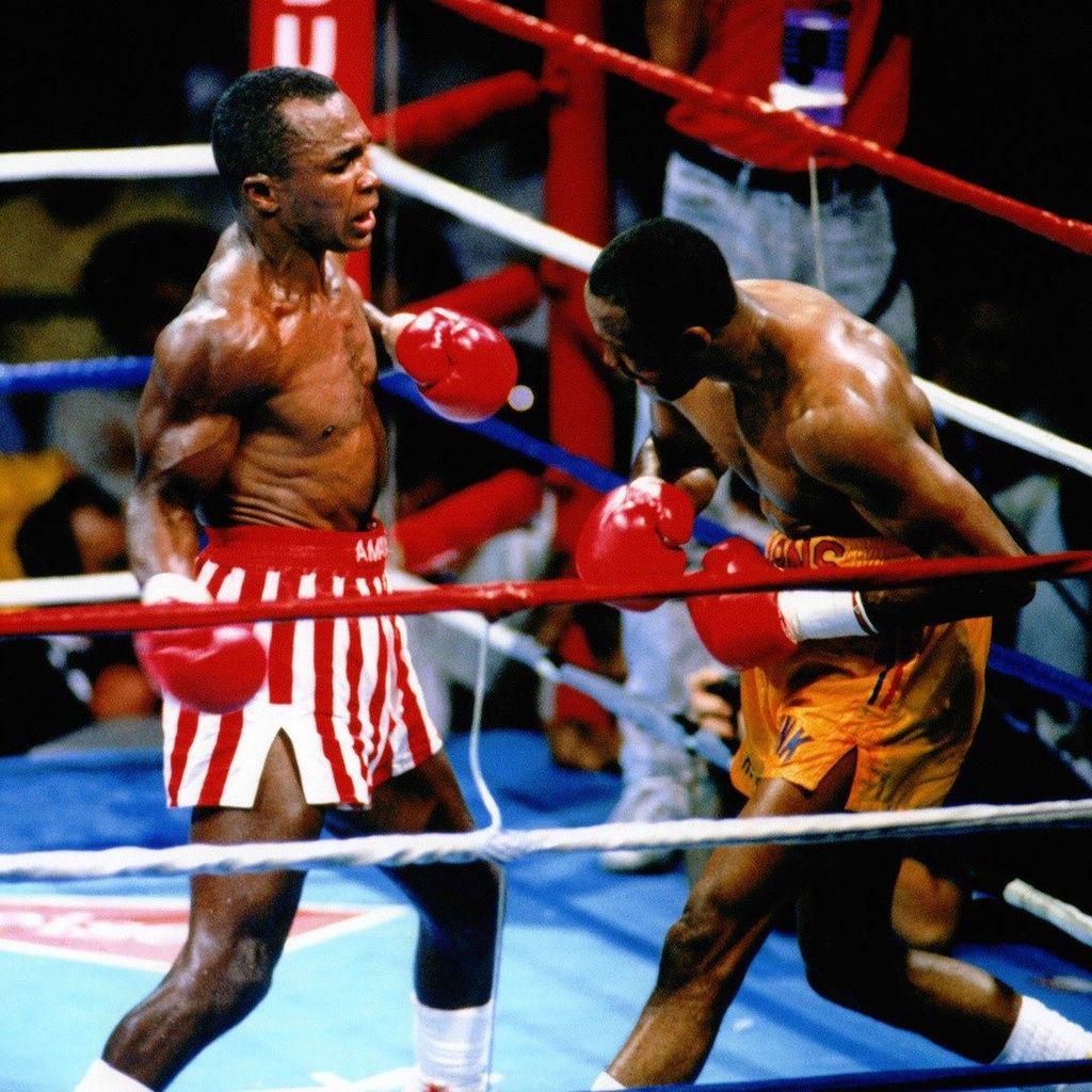 SugarRayLeonard's tweet photo. Left open. #War #Hitman #SugarRayLeonard #Boxing http://t.co/cdEvX3FQ3r http://t.co/JWRlY01not