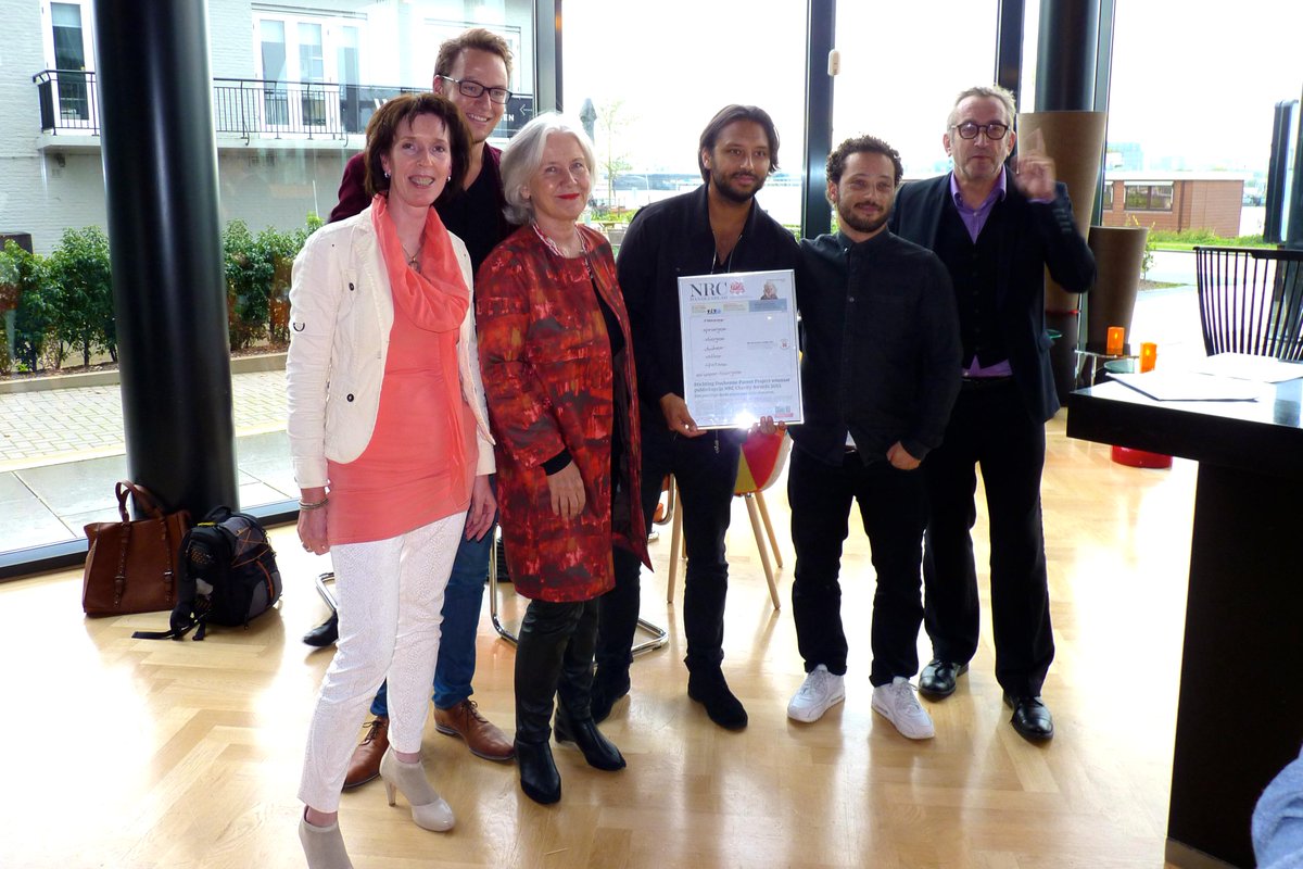 duchennepp's tweet photo. Yes, de #publieksprijs van de @NRCCharityAward gewonnen! Veel dank voor al jullie stemmen! http://t.co/yi5F5J4G3i http://t.co/qsqdy386yy
