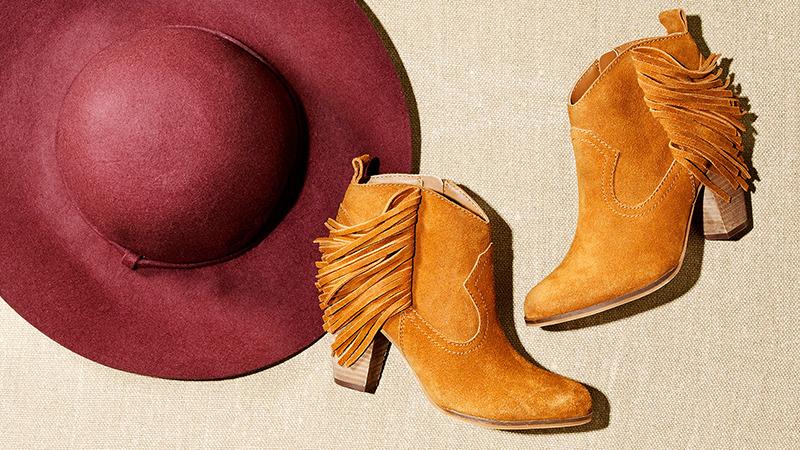 Macys's tweet image. Clearly, this isn’t our first rodeo. #ShoesDay mcys.co/1WGP0nx