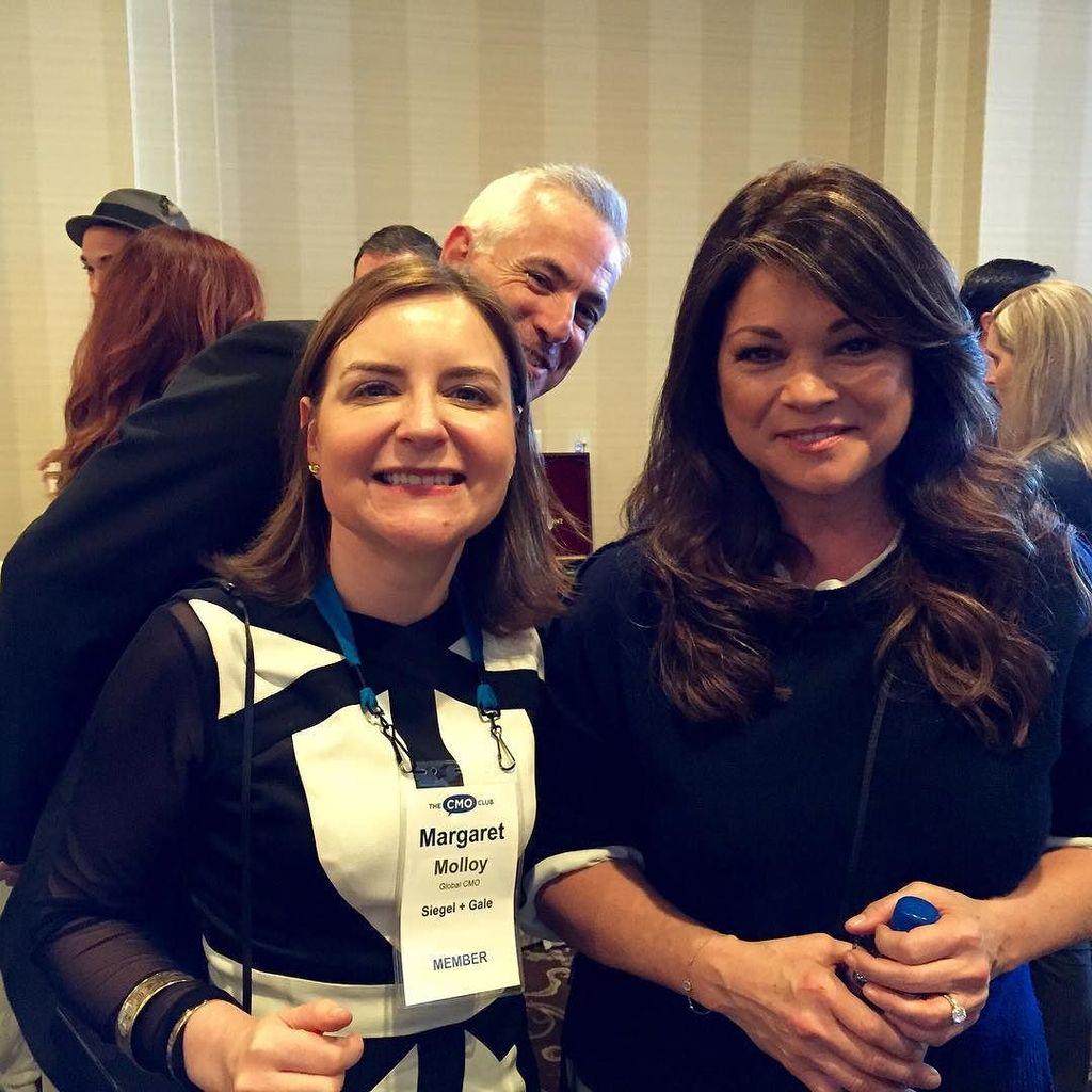 MargaretMolloy's tweet photo. What a treat to meet @wolfiesmom today #CMOclubsummit #photobomb @cmobook #cmo #cookingsho… http://t.co/akqiknYJF9 http://t.co/HdhZR46fxF