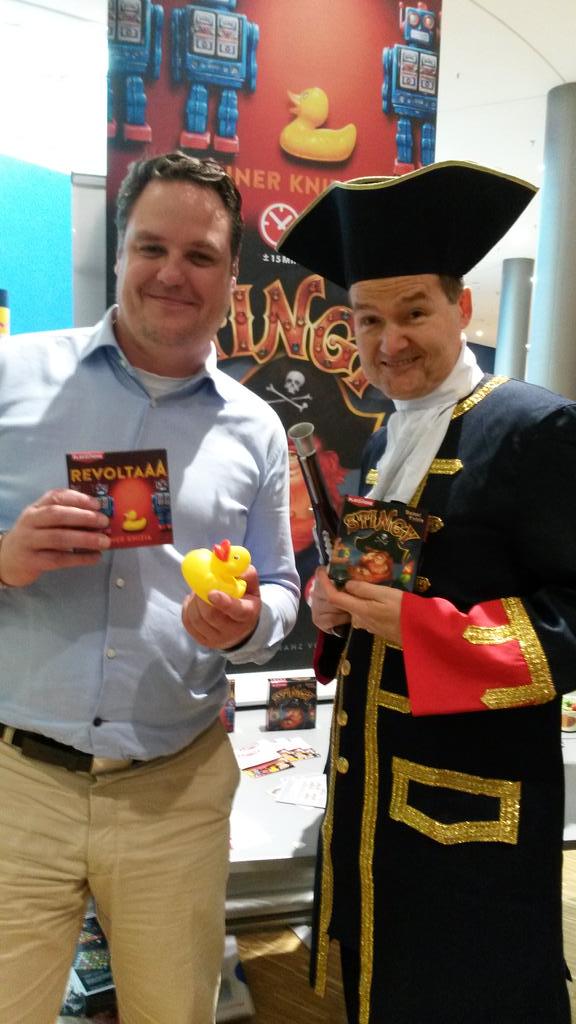 Knizia promoting Stingy for Playthisone, cool!