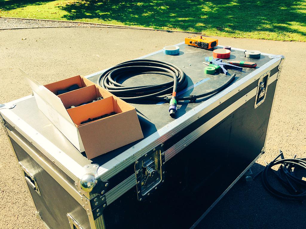 bluthundersound's tweet photo. Have you ever just decamped your office outside? #sunny #OnceUponATime http://t.co/xzPCtBJREn