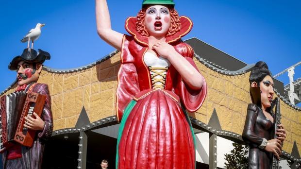 theage's tweet photo. Seven new statues stand tall at Luna Park with carnival grandeur http://t.co/YlS3PCoI2l http://t.co/iUnKIIxGPm