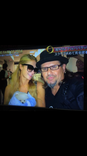sonsoniquete's tweet photo. MT: #flamenco, フラメンコ:   こんにちは日本: @ParisHilton and @PapRaz on @fujitv NYE14 私は日本が大好き, 日本が大好き@Indiegogo 日本が大好き@PapRaz http://t.co/oa9CKo31nZ