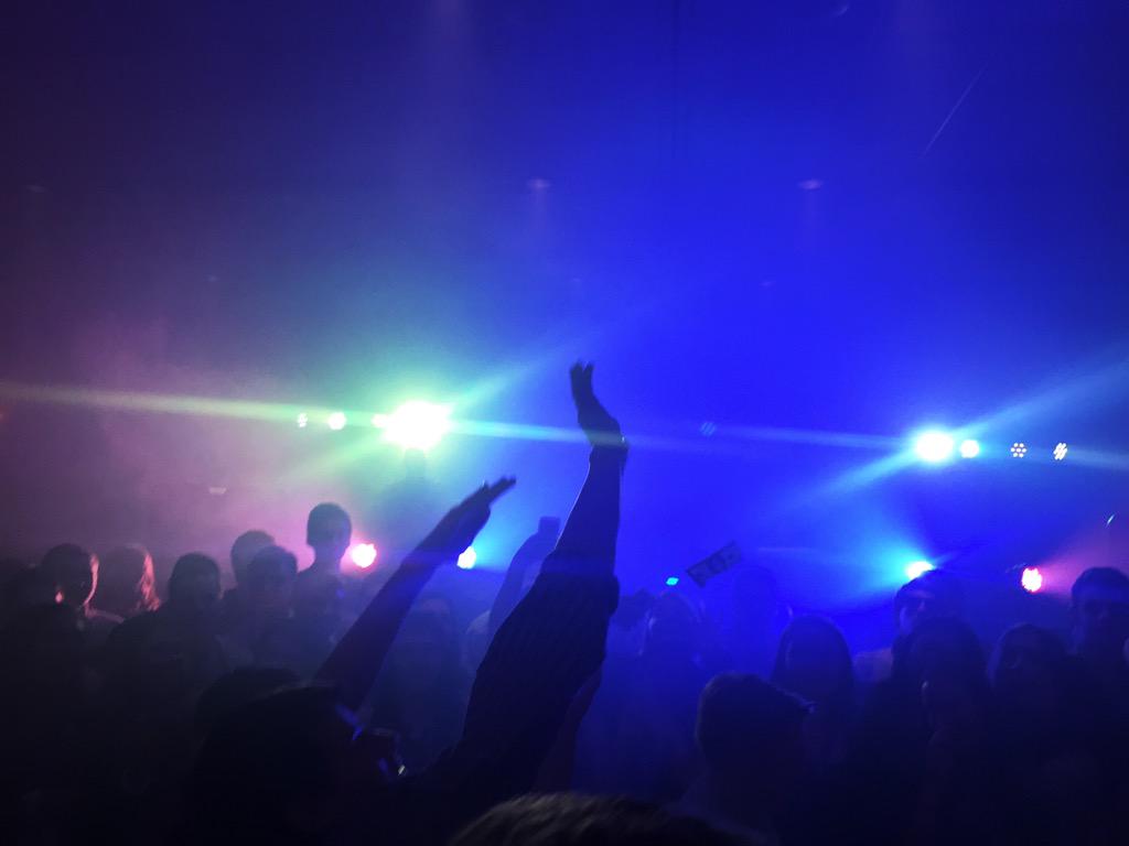 DECAproblemss's tweet image. when you notice a dollar bill in the air in a DECA dance pic #typical