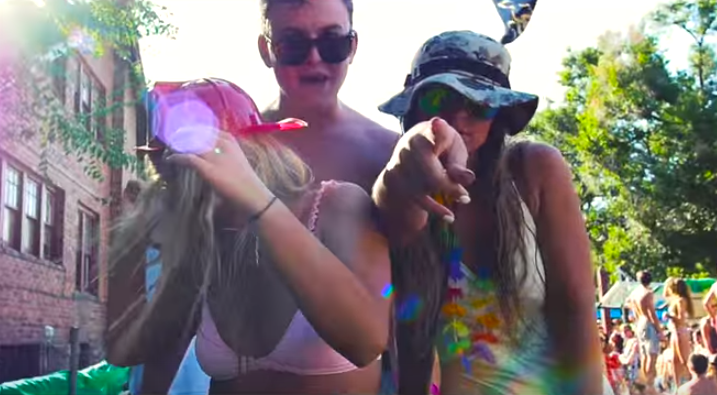 totalfratmove's tweet photo. CU-Boulder Kappa Sig Threw A Beachapolooza Party &amp; Every 10 In The State Showed Up (Video) >> http://t.co/0U7gOnf3Ac http://t.co/6ILoig52ly