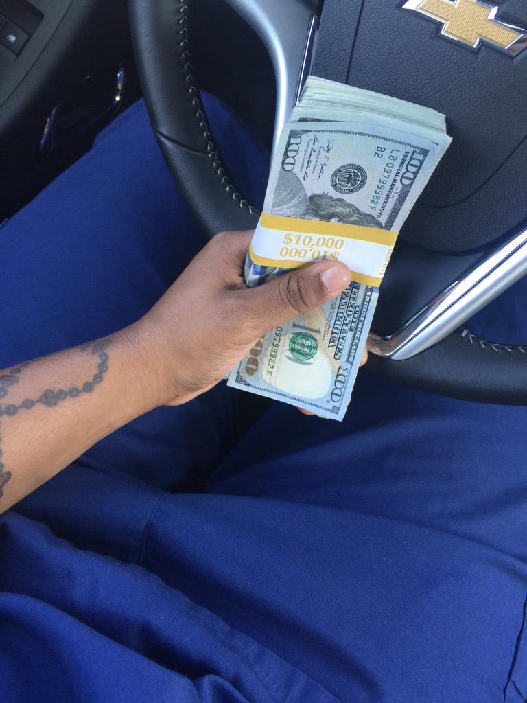 bossreesex2 tweet picture