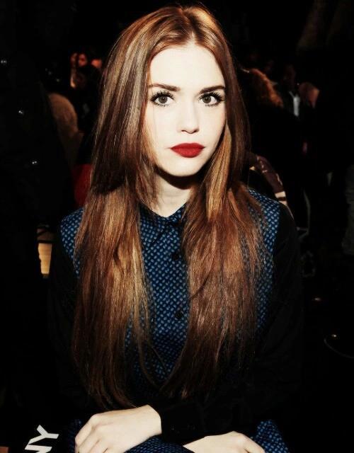 Happy birthday , Holland Roden! .....      