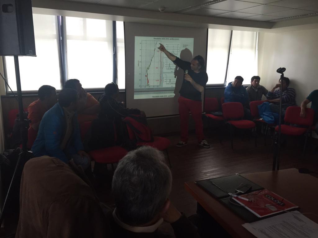 Pescadores de Queule exponen en el pleno del Core la crisis que actualmente vive la pesca artesanal.