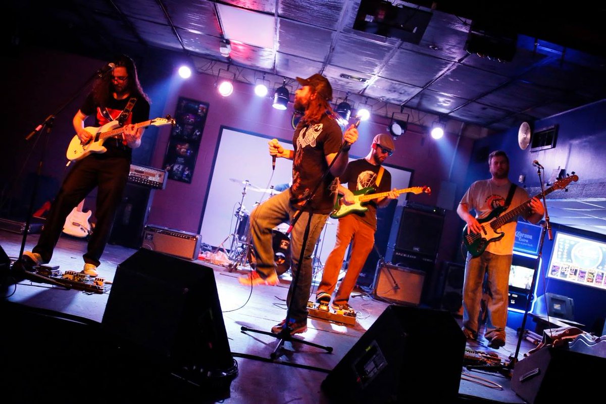 BlueDomeMusic's tweet photo. What better way to end this year's series, than @Freakjuice at @FasslerHall?! http://t.co/JYNdeCBwg4