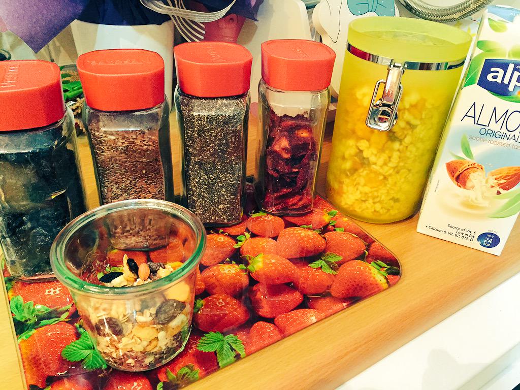 ozgurkaradeniz's tweet photo. #overnightoats #chia #almondmilk #linseed #driedstrawberry #driedcherry #mueslimix tomorrows breakfast preparation☕️ http://t.co/X8jWBce2tR