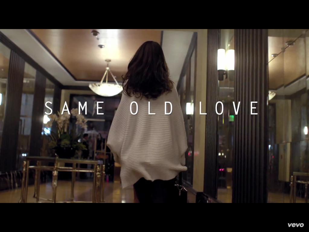 spoiltswift's tweet photo. rt if you loved #SameOldLoveVideo 💙💙💙 #2DaysUntilRevival http://t.co/7ieBPNjDlc
