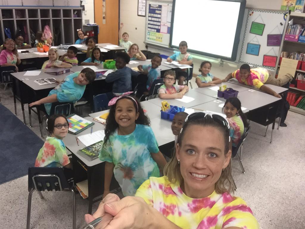 Wendy Robertson tweet media