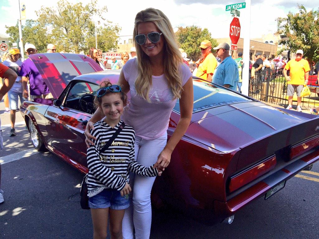 CourtneyHansen's tweet photo. Ran into an #AutoAngel at Cruisin' The Coast while checking out the featured car, this beautiful 1967 #Mustang! #CTC http://t.co/dQK6maNm4q