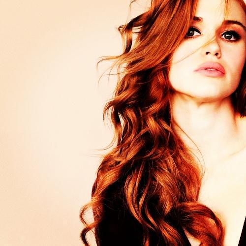 Happy birthday to the amazing MTV star a.k.a. QUEEN miss Holland Roden 