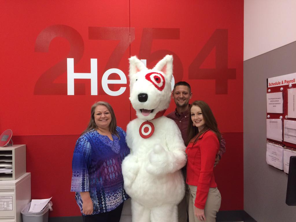 Hanging with Bullseye and friends at T2754 VIG!
<a href="/ConnieDroge/">Connie Droge</a>