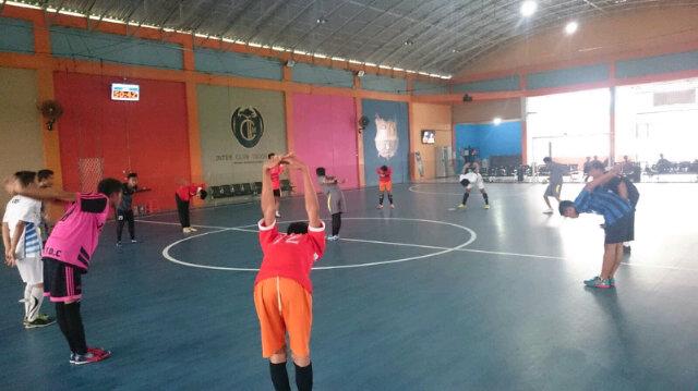Nih kemaren sore para timnas pelajar mempersiapkan diri,menjelang Turnamen Fans Club Kobar. #VINCERE