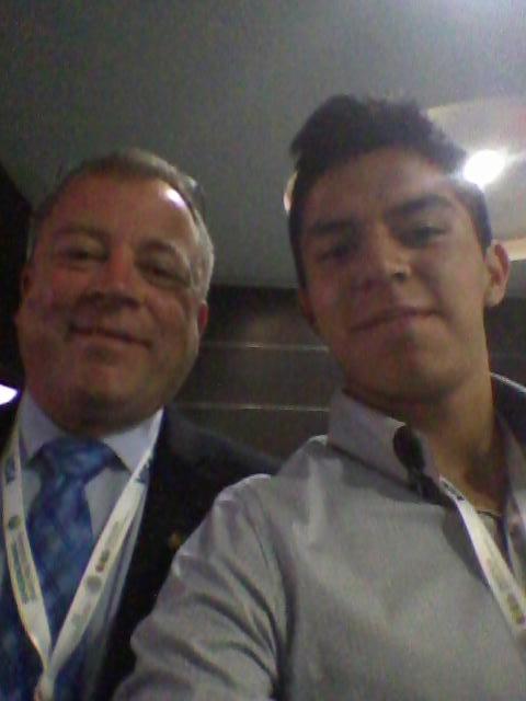 P_alermo's tweet photo. Otro gigante. Prof. Rosenwarks Tel Aviv. Internet de las cosas. #SemanaDelEmprendedor http://t.co/QfdtfhKN0c