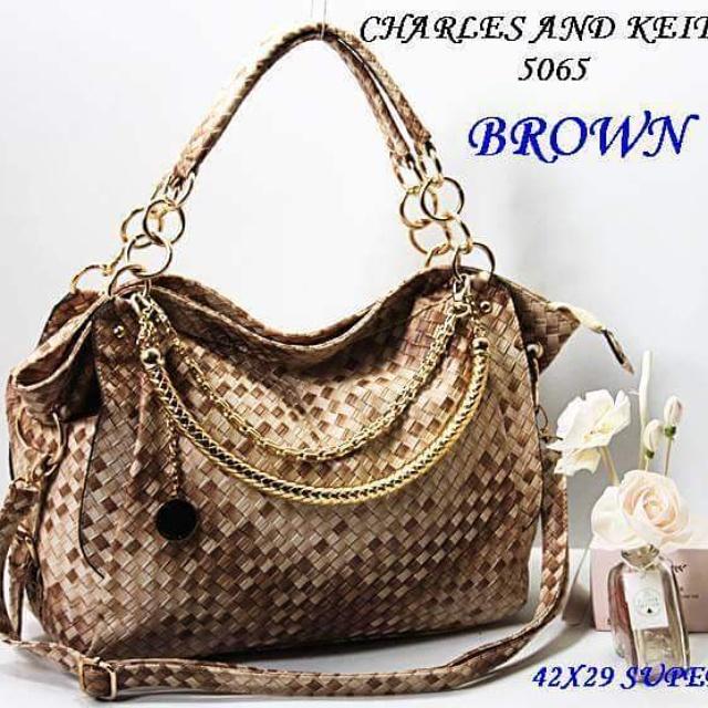 ANF_FASHION's tweet image. 250rb