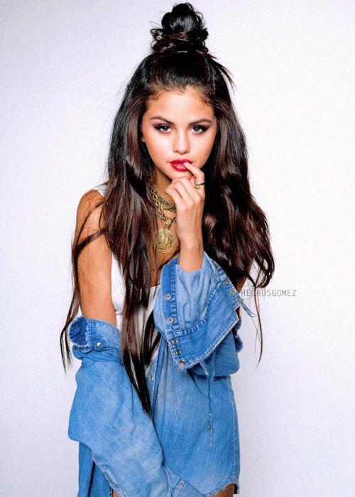zairacastilla10's tweet photo. 2 days / R E V I V A L #2DaysUntilRevival 😍😍🎉🎉🎊🙅🏻 http://t.co/Yi6XutoaRe