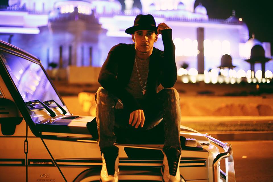 brubbsf1's tweet photo. My greatest pride! as not love him? champion! the Brazil loves you! @LewisHamilton #LewisHamilton #TeamLH ♥♥ CHAMP ♥ http://t.co/71o7zGEcqg