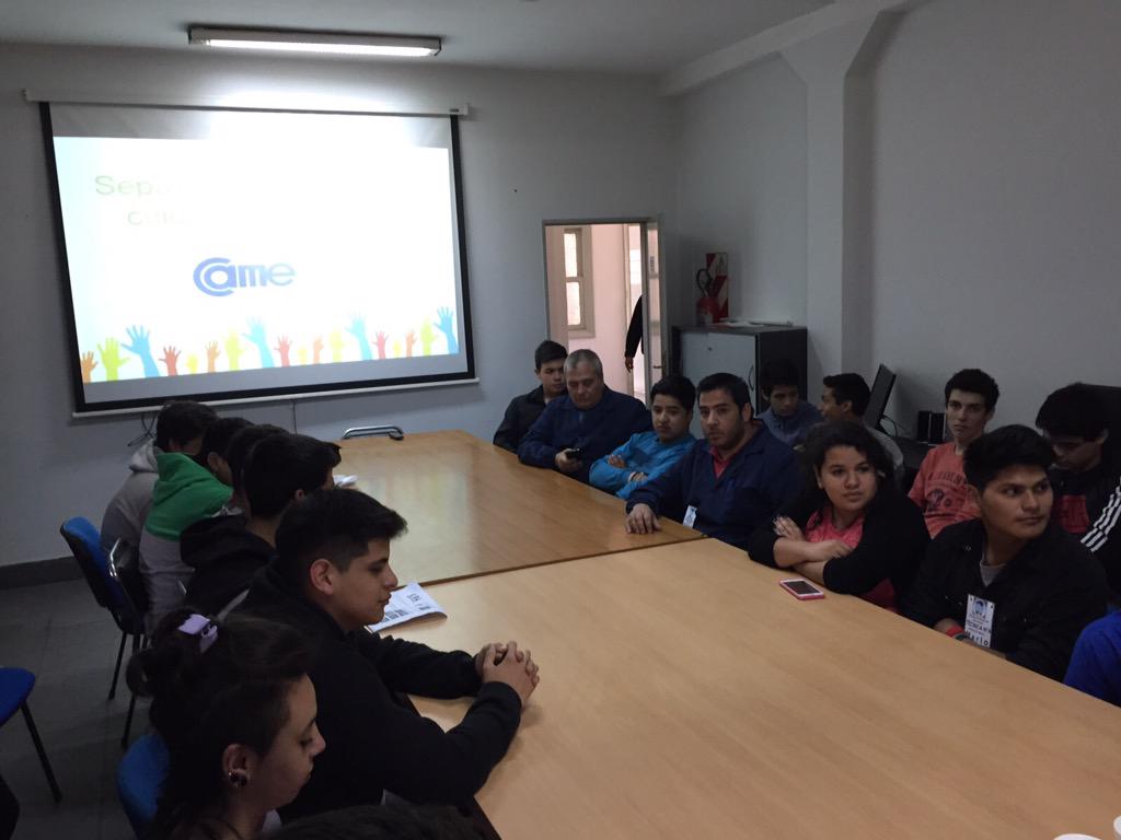 mikintommasini's tweet photo. Hoy desde #CameRSE compartimos una hermosa charla sobre separación de residuos en #LaCantabrica @redcame http://t.co/l0U8TnHL9H