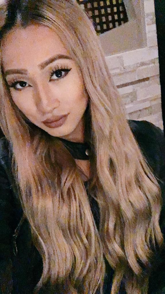 lawdrochelle's tweet image. Date night w/ my baby @kellzkim ❤️ #helladrinks #hellafood #hellahoes